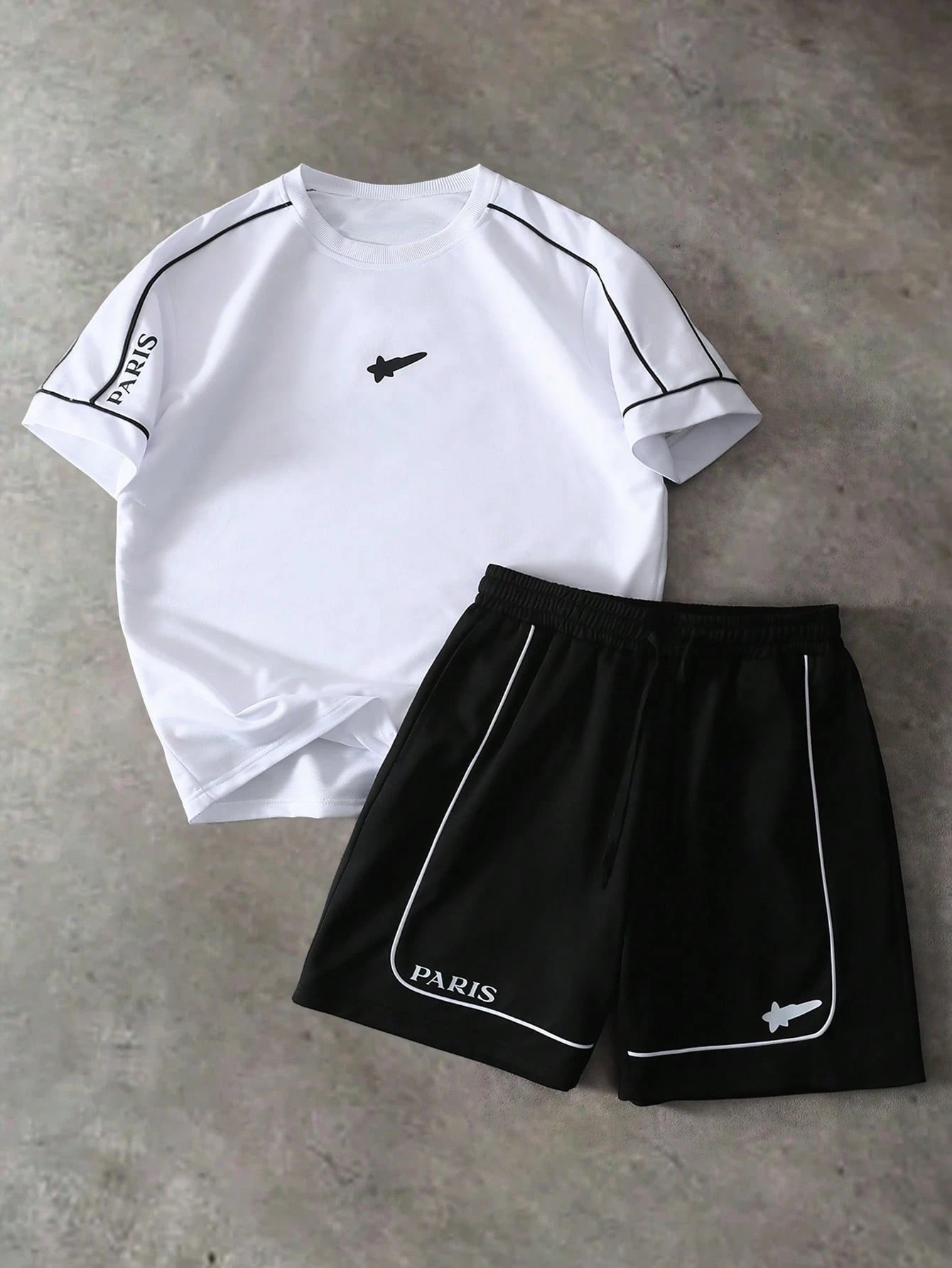 Street Fashion For 2026 - Setelan Kaos Pendek dan Celana Pendek