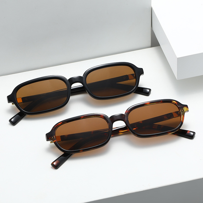 Kacamata Hitam Bingkai Persegi - Street Fashion High End ulasan dan harga